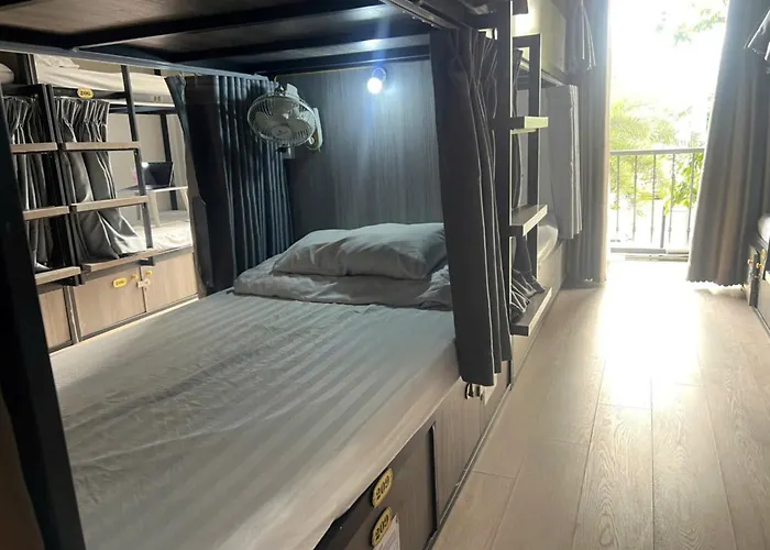 Anew & Sleepbox * Ha Long